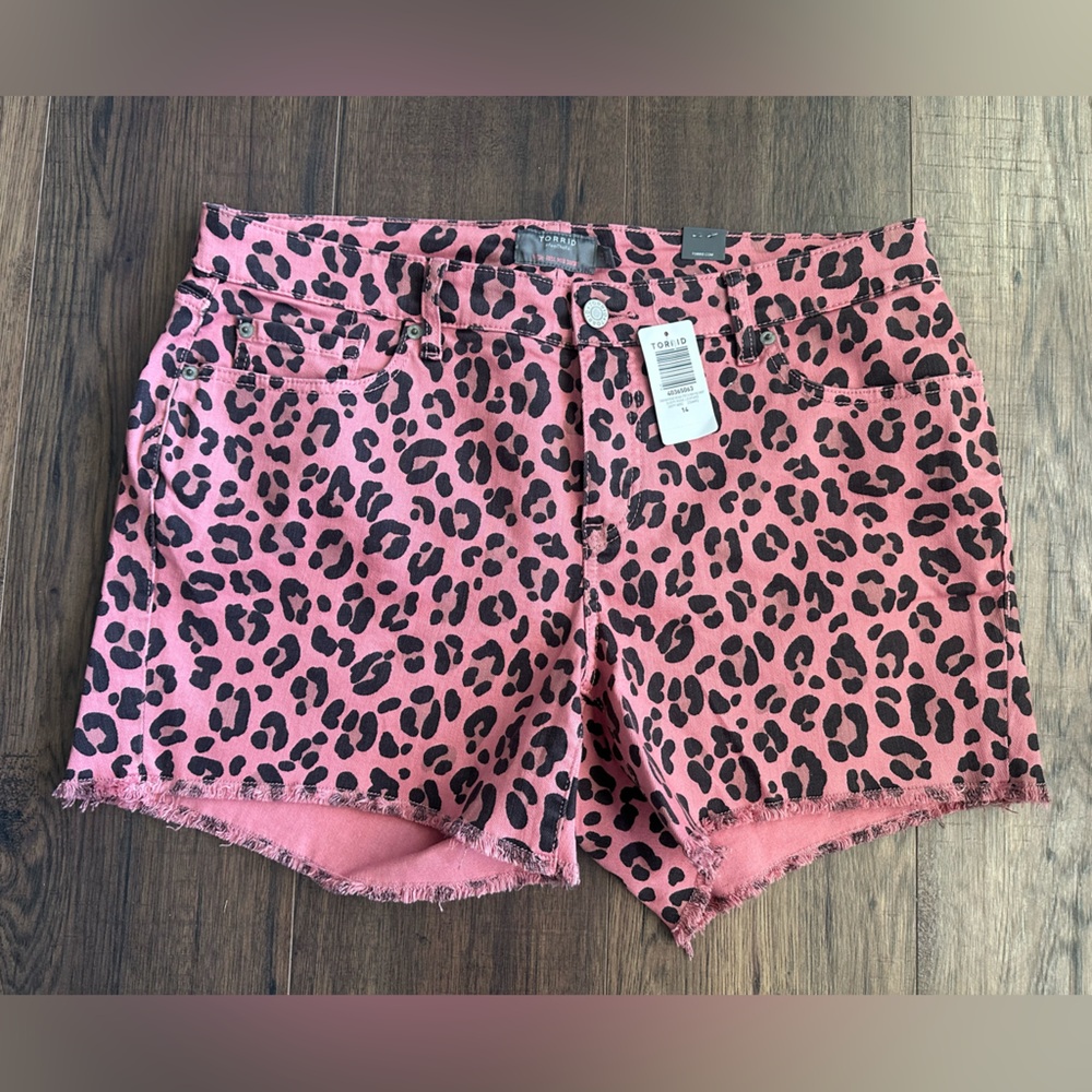 NWT Torrid Dusty Rose Leopard Print High Rise Shorts Size 14